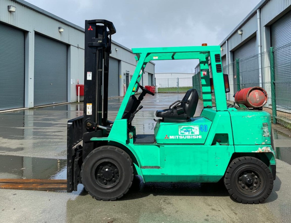2005 MITSUBISHI FG40KL FORKLIFT