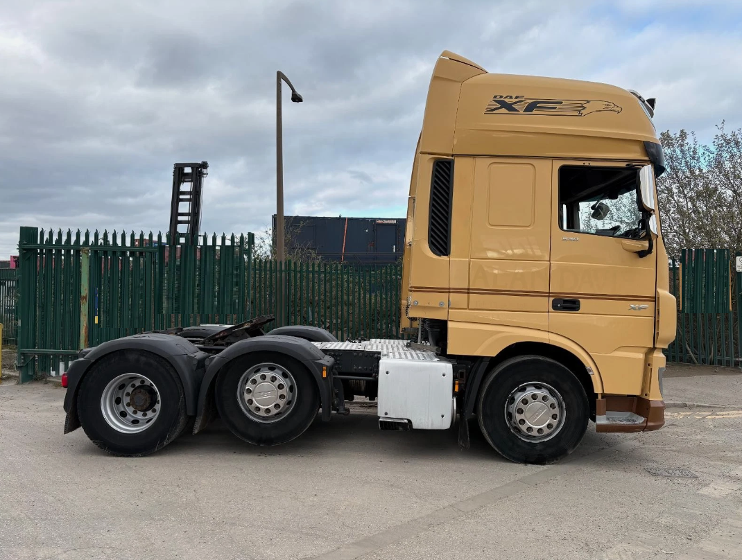 2018 DAF TRUCKS XF 530 FTG 12.9 DIESEL SEMI-AUTOMATIC BEIGE 12902CC MANUAL