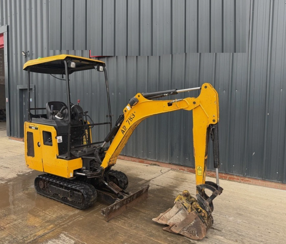 2019 JCB 15C-1 MINI EXCAVATOR / DIGGER - HOURS: 1,828