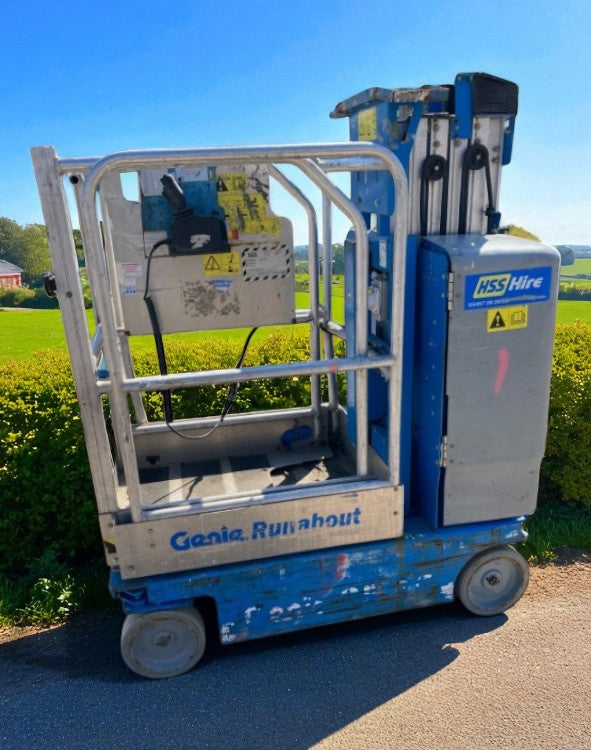 2010 GENIE GR-15 SCISSOR LIFT / CHERRY PICKER
