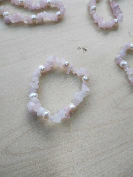 RQ CRYSTAL CHIP+ 6 PEARL BRACELET JOB LOT OF 8 - BRAND NEW