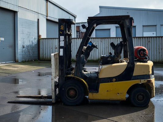 2010 YALE GLP25VXV2170 FORKLIFT