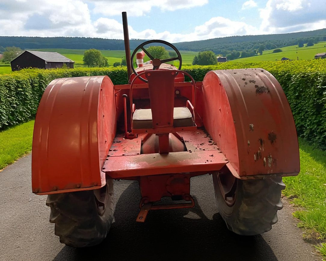 ALLIS CHALMERS U TRACTOR – TIDY