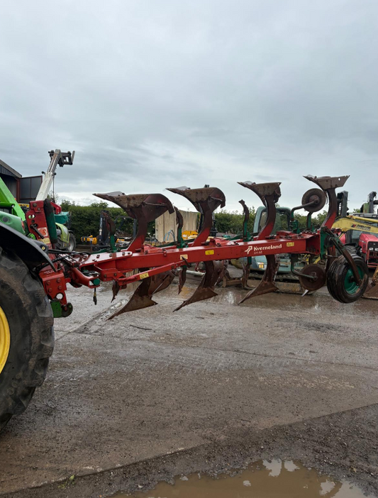 KVERNELAND EM85-200 4 FURROW AUTO RESET PLOUGH