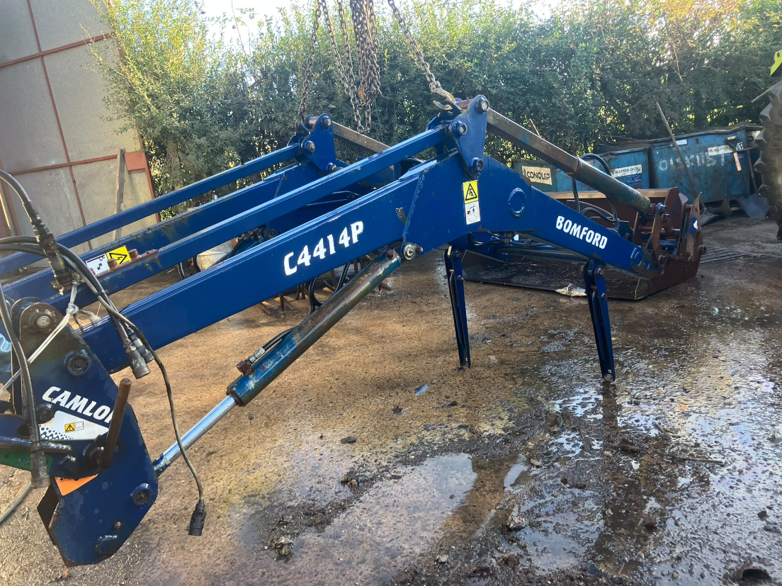 BOMFORD C4414P LOADER FOR CASE 5120