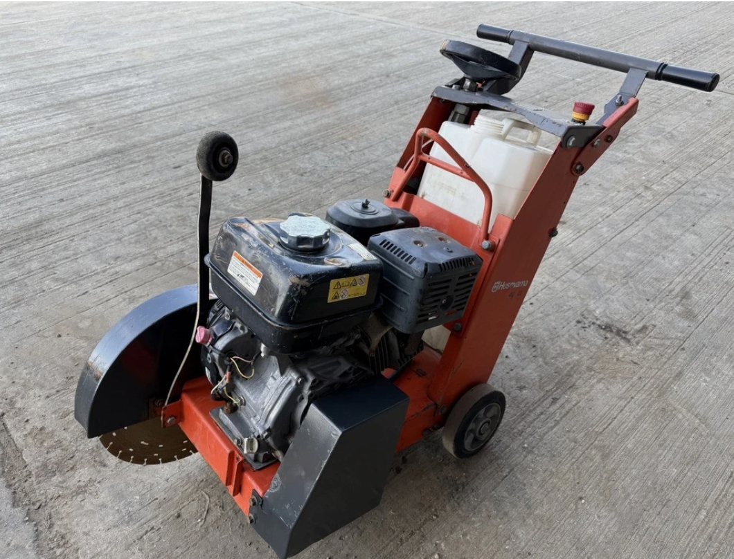 2017 HUSQVARNA FS400 LV FLOOR SAW – HONDA PETROL