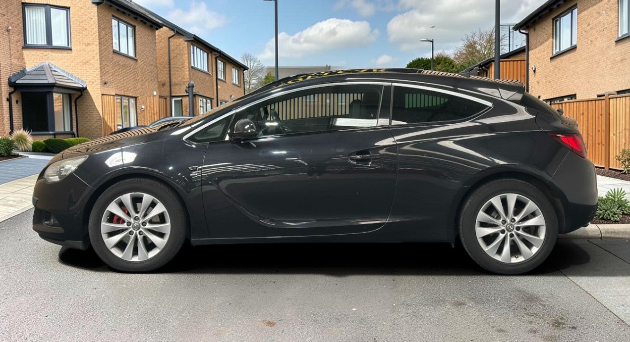 **(ONLY 102K MILEAGE)** 2012 VAUXHALL ASTRA GTC SRI CDTI S/S 2.0L DIESEL >>--NO VAT ON HAMMER--<<