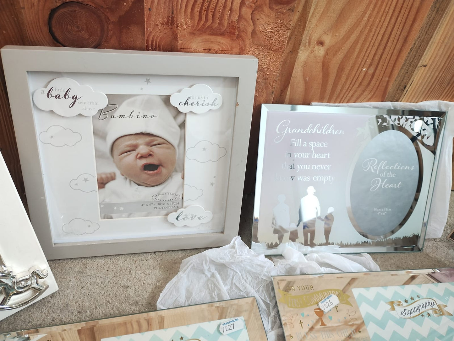 JOBLOT OF 6 - BEAUTIFUL WOODEN , GLASS , METAL PHOTO FRAMES MIXED DESIGNS - BRAND NEW !!