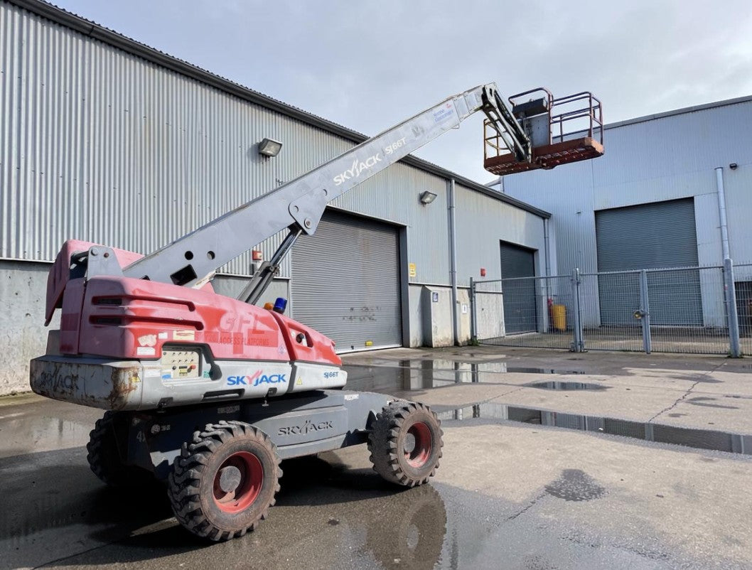 SKY JACK SJ66T 4X4 DIESEL