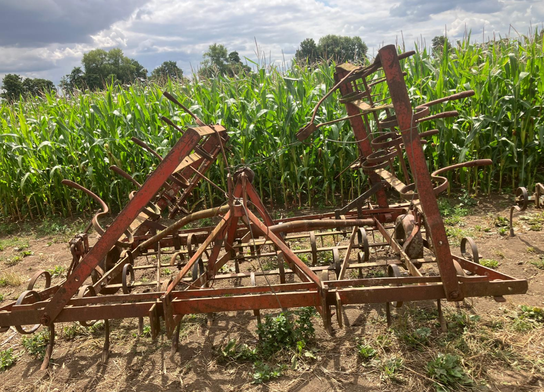 FOLDING SPRINGTINE HARROW