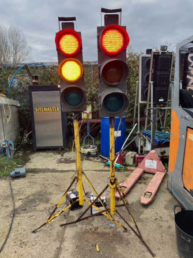 PIKE XL2 X-LITE TRAFFIC LIGHTS – BATTERY POWERED 2-WAY SYSTEM
