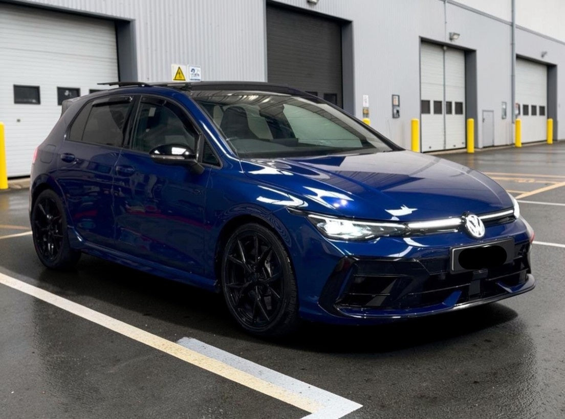 **(ONLY 15K MILEAGE)**2025 VOLKSWAGEN GOLF R BLACK EDITION 2.0 TSI DSG >>--NO VAT ON HAMMER--<<