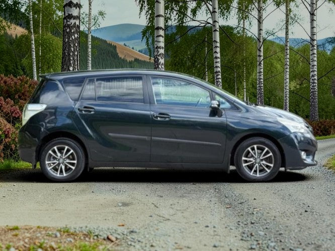 **(ONLY 92K MILEAGE)** 2013 TOYOTA VERSO 2.0 D-4D ICON MANUAL GREY MPV >>--NO VAT ON HAMMER--<<