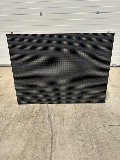 OVC P10 OUTDOOR LED SCREEN - X 9 CABINETS WHICH MAKES A 3072MM X 2124MM SCREEN.