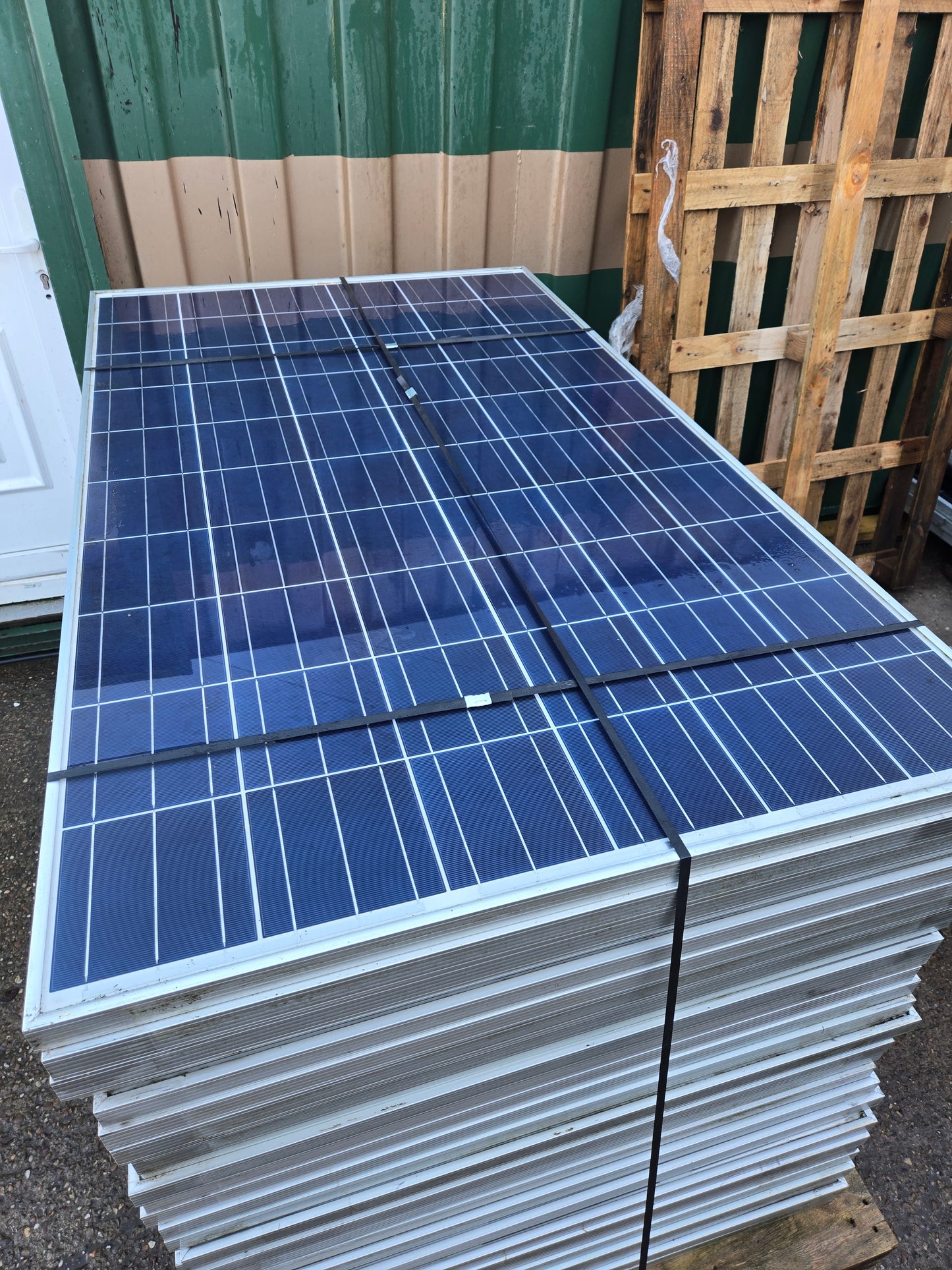 SOLAR PANEL JOB LOT X 30 | 260W | POLYCRYSTALLINE