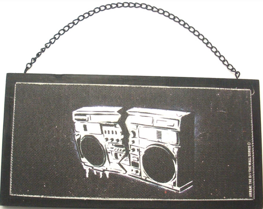192 X HANGING WOODEN PLAQUE-RADIO
