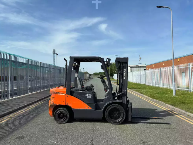 DOOSAN D35C-7 – 2018