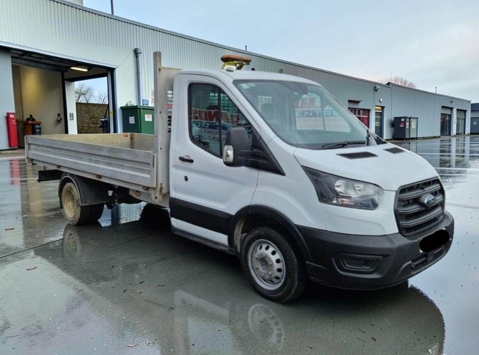 **(ONLY 66K MILEAGE)** 2022 FORD TRANSIT 350 LEADER ECOBLUE 1996CC DIESEL MANUAL CHASSIS CAB WHITE