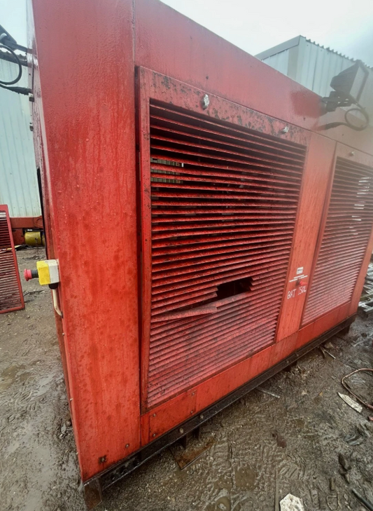 200 KVA VOLVO DIESEL TOWABLE SITE GENERATOR – 110V / 415V