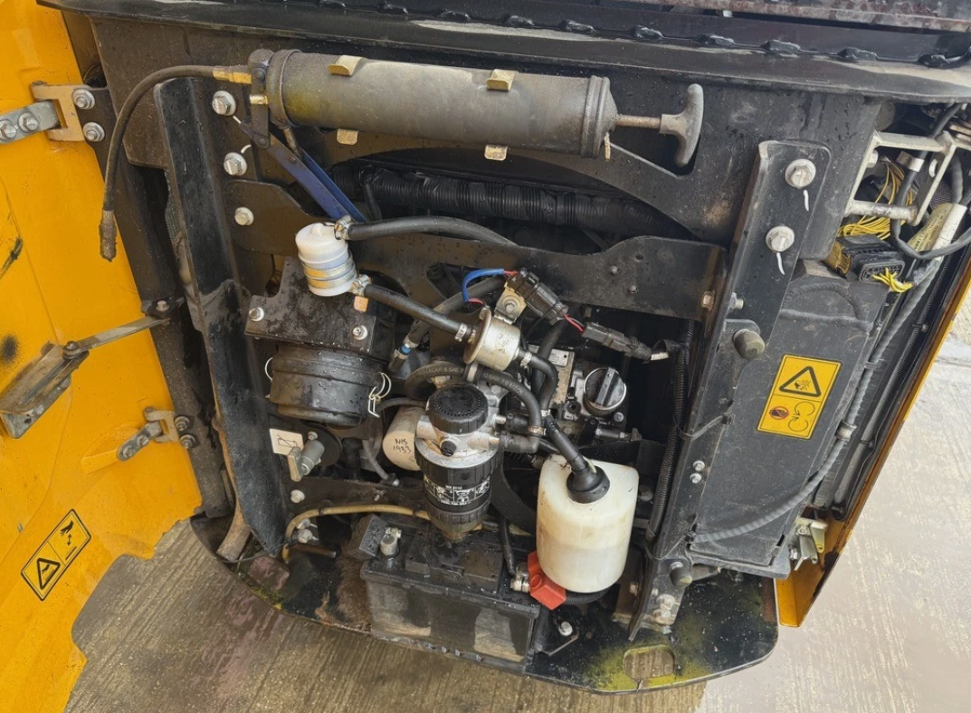 2019 JCB 15C-1 MINI EXCAVATOR / DIGGER - HOURS: 1,828