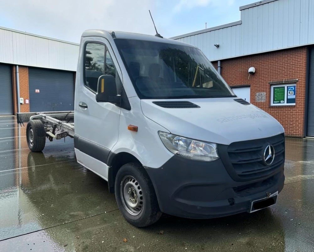 **(ONLY 118K MILEAGE)** 2020 MERCEDES-BENZ SPRINTER 315 CDI PROGRESSIVE RWD CHASSIS CAB