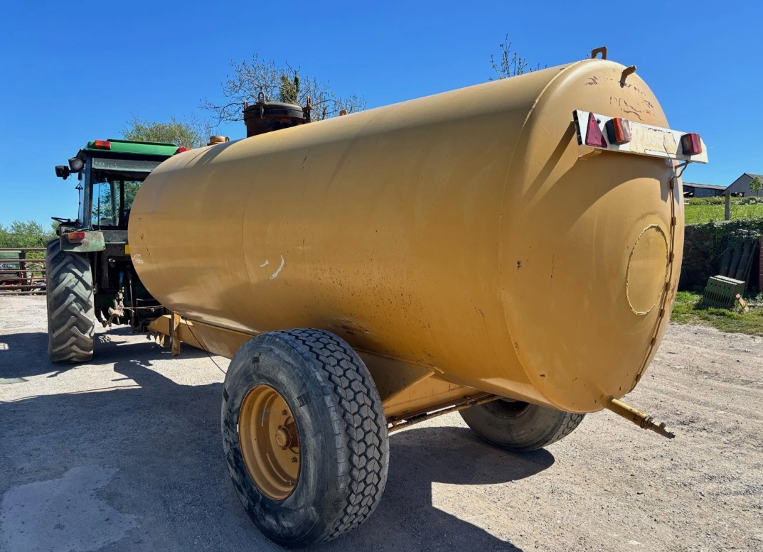 MOBILGUARD 312 DOUBLE-SKINNED DIESEL FUEL BOWSER – BUNDED TRAILER TANK