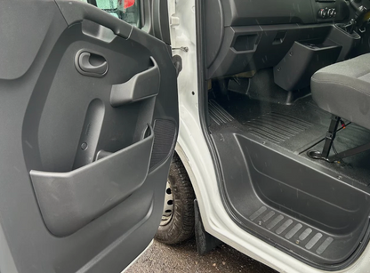 **(ONLY 111K MILEAGE)** 2022 RENAULT MASTER LM35 DCI 135 BUSINESS L3H2 PANEL VAN