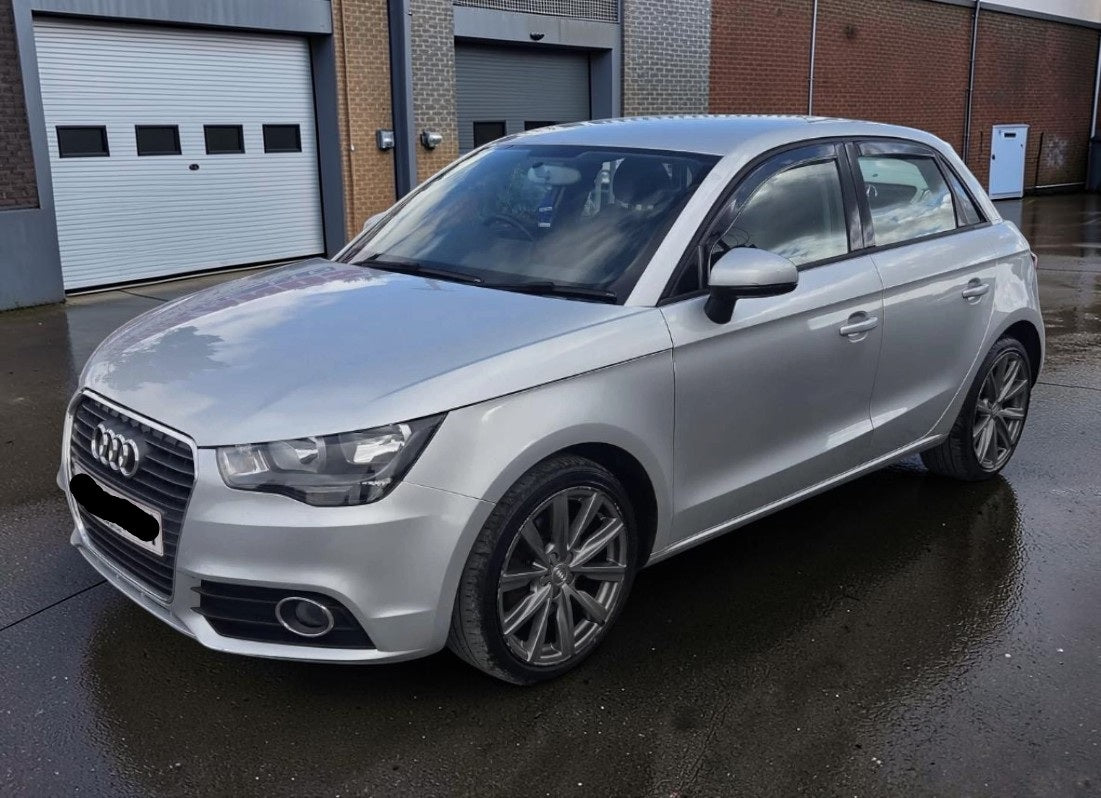 **(ONLY 92K MILEAGE)** 2012 AUDI A1 SPORT TDI 1.6L MANUAL DIESEL HATCHBACK SILVER