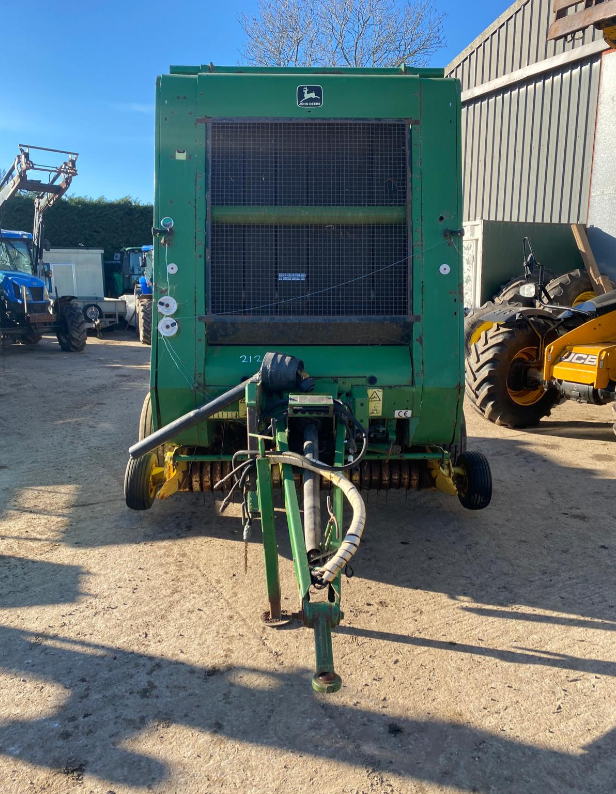 JOHN DEERE 590 ROUND BALER