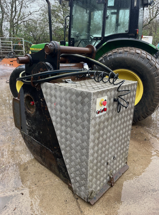 HYDRAULIC PRESSURE WASHER – EXCAVATOR / DIGGER MOUNTED