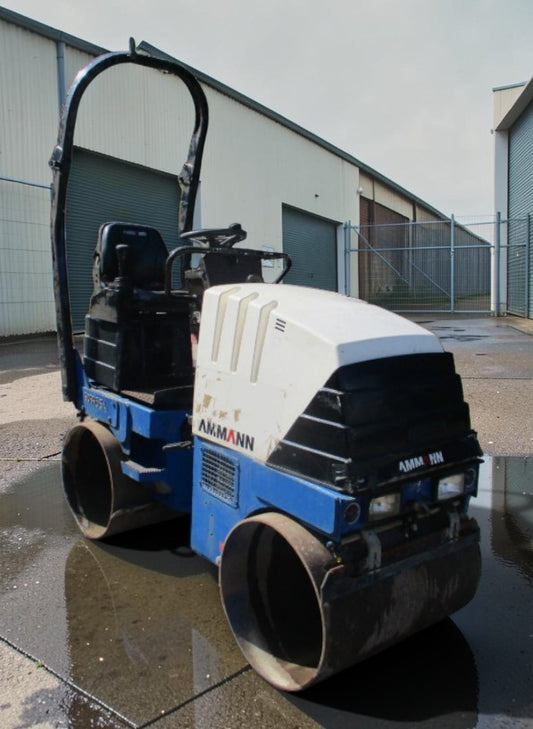 2011 AMMANN AV12-2 VIBRATING ROLLER