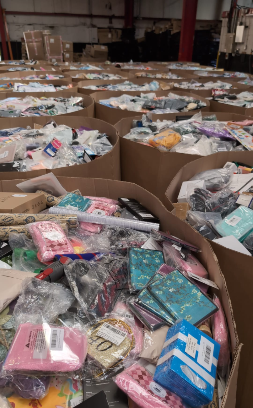 AMAZON PALLET - TYPICALLY 500-1000 ITEMS PER PALLET, RANGING UP TO £35 RRP - APRX. £10'000 TOTAL
