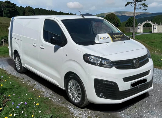 **(ONLY 27K MILEAGE)** 2023 VAUXHALL VIVARO 2900 1.5D 100PS PRO H1 PANEL VAN