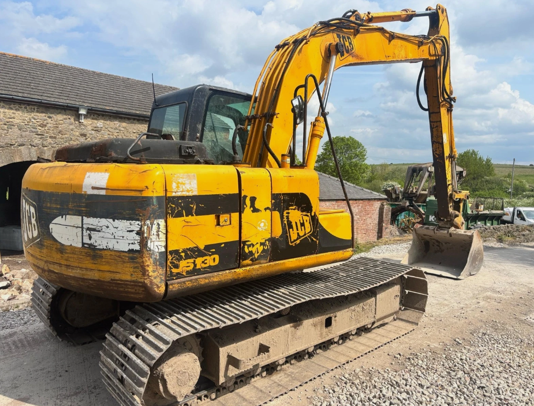 2001 JCB JS130 TRACKED EXCAVATOR