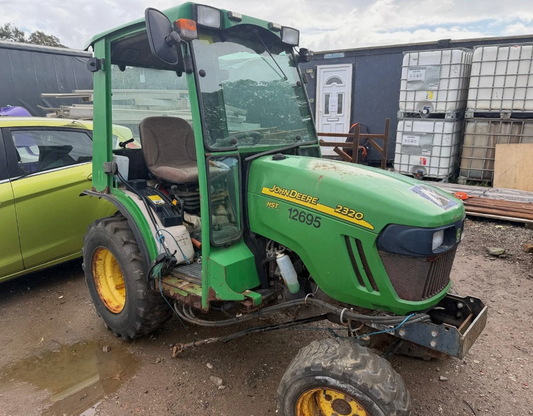 2011 JOHN DEERE 2320 COMPACT TRACTOR 700 HOURS