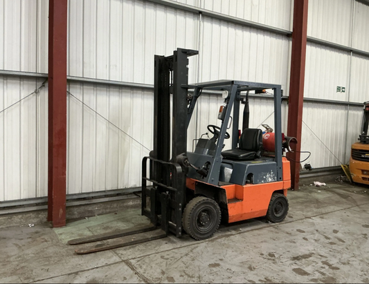 1996 NISSAN PJ01A15U LP GAS FORKLIFT