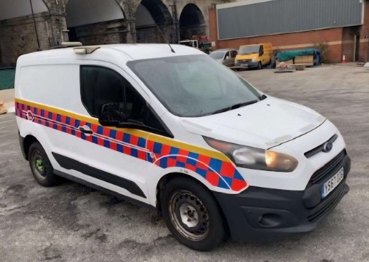 FORD TRANSIT CONNECT 2017 1.5 DESIAL VAN MOT 14/04/27