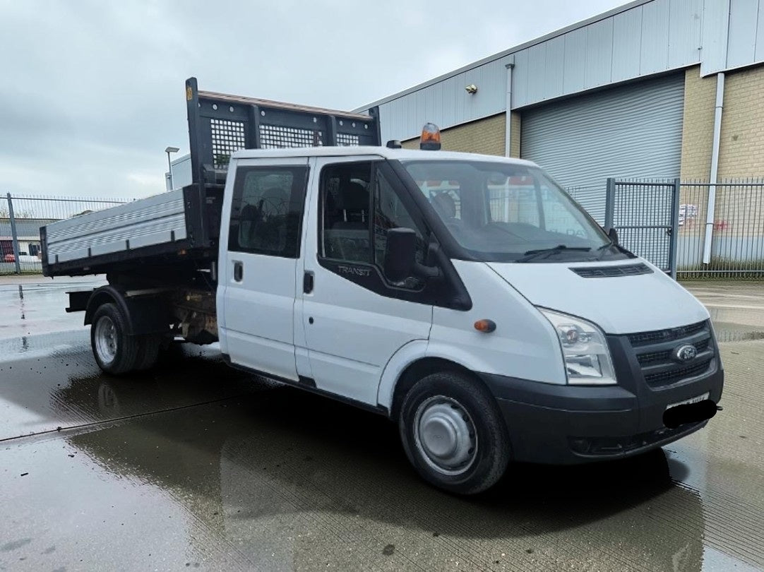 **(ONLY 118K MILEAGE)** 2012 FORD TRANSIT 115 T350L D/C RWD CHASSIS CAB DIESEL MANUAL