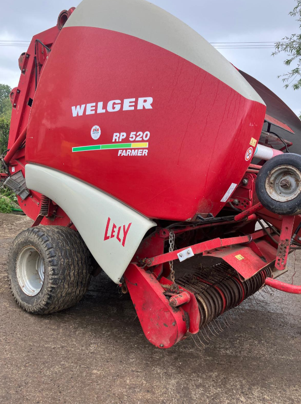 WELGER RP520 ROUND BALER