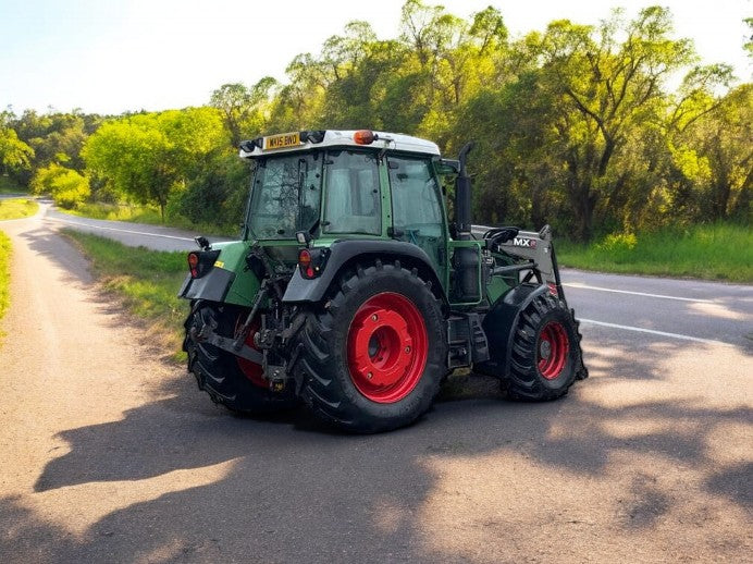 2015 FENDT 312 VARIO TRACTOR WITH MX U308 FRONT LOADER (NO VAT ON HAMMER)