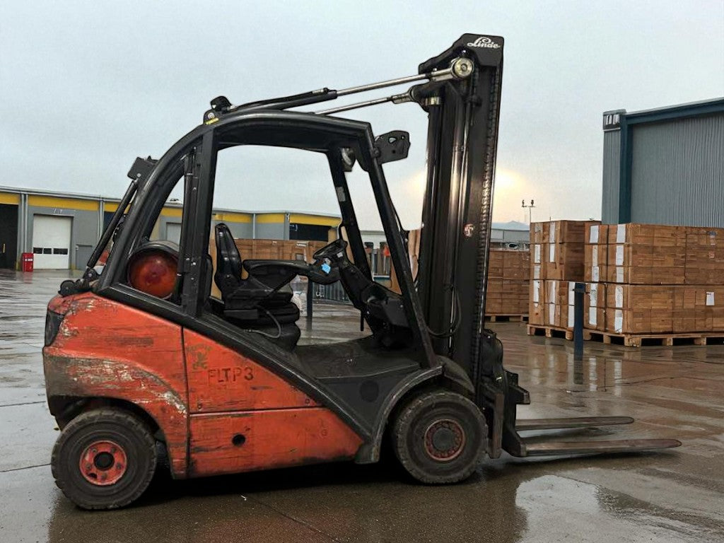 LINDE H25T LPG FORKLIFT