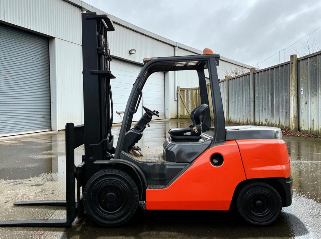 2020 TOYOTA 40-8FD50N DIESEL FORKLIFT