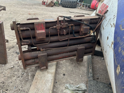 EXPANDING PALLET FORKS – SUITABLE FOR TELEHANDLER, FORKLIFT, OR LOADER