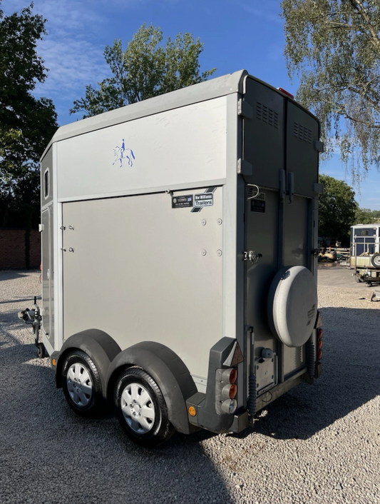 IFOR WILLIAMS HB403 SINGLE HORSE / MARE AND FOAL TRAILER >>--NO VAT ON HAMMER--<<