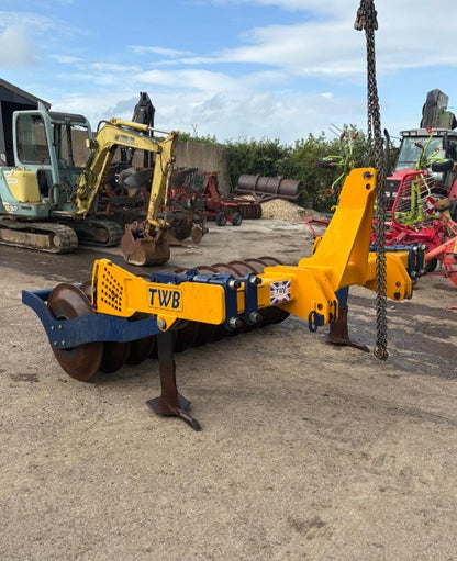 TWB 2 LEG SUBSOILER W/ PACKER