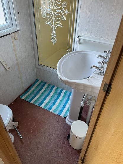 Bid on 2 BEDROOM STATIC CARAVAN 36 FOOT LONG X 12 FOOT WIDE- Buy &amp; Sell on Auction with EAMA Group