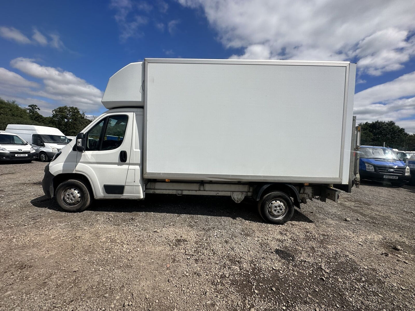 Bid on WHITE LUTON BOX WITH TAIL LIFT - 2017 WITH 100K MILES ON THE CLOCK- Buy &amp; Sell on Auction with EAMA Group