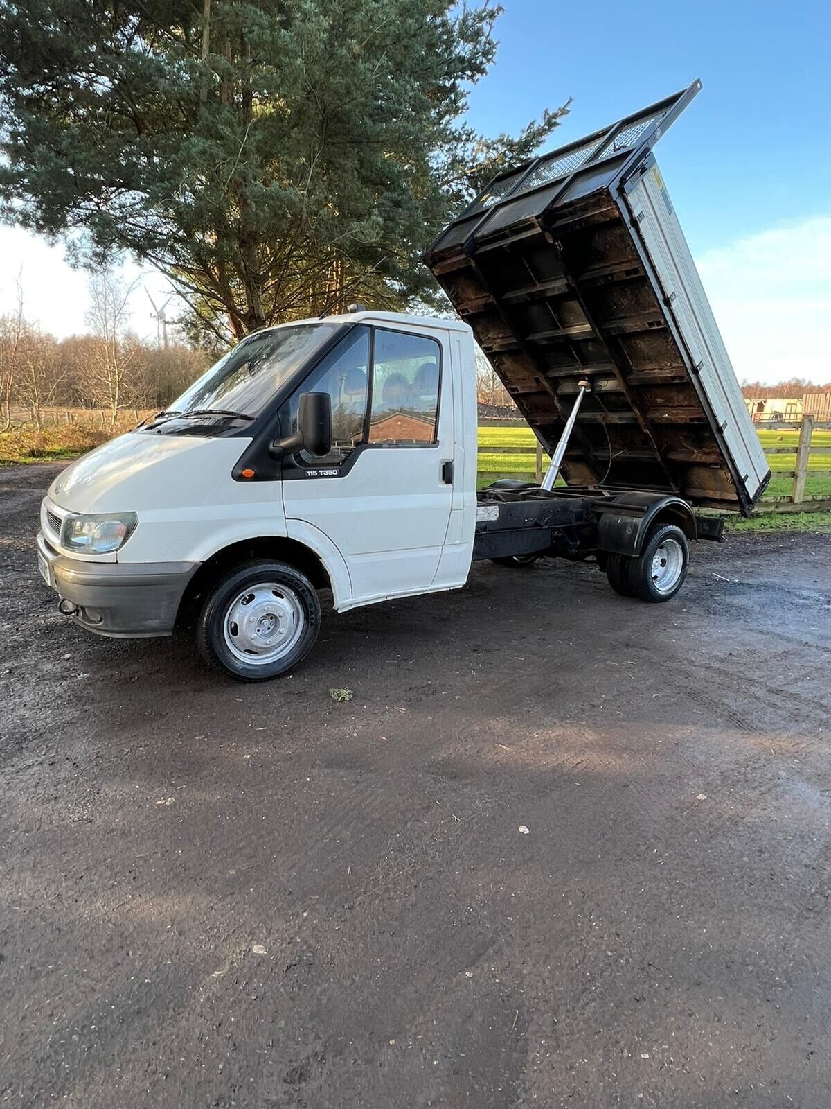Bid on FORD TRANSIT TIPPER LORRY TWIN WHEEL TIPPING TRUCK LONG TEST MANUAL 120K 2006- Buy &amp; Sell on Auction with EAMA Group
