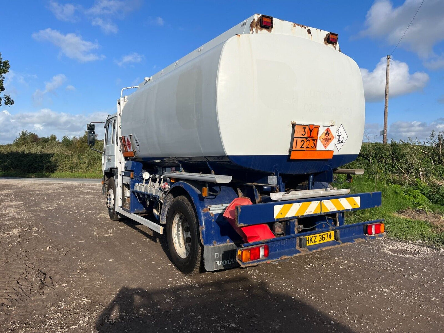 Bid on 18 TON 2002 VOLVO FL6E 5 COMPARTMENT FUEL TANKER- Buy &amp; Sell on Auction with EAMA Group