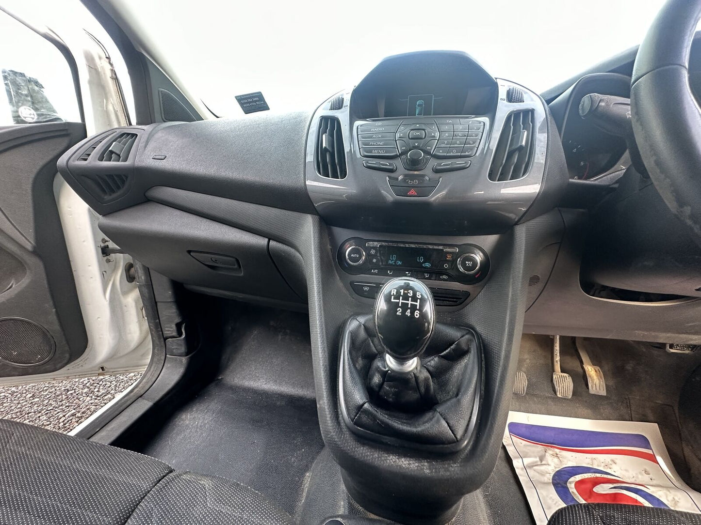Bid on DECENT INTERIOR, PART SERVICE HISTORY: TRANSIT CONNECT - NO VAT ON HAMMER- Buy &amp; Sell on Auction with EAMA Group
